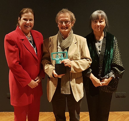 L-R: Margit Antauer (Buba), Georges Schwizgebel with his lifetime achievement award, and his wife Yaoing Wang