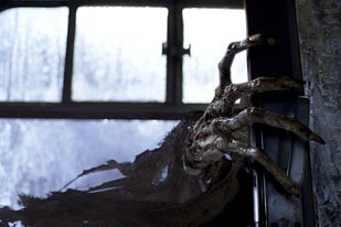 ILM developed the Dementor and had to match the creatures movements to underwater tests.