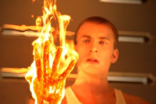 The vfx team knew replacing a human facial performance with CGI rarely pays off. Even though the Human Torch effect involves multiple layers of CGI, the original actors performance was used for the best of both worlds.