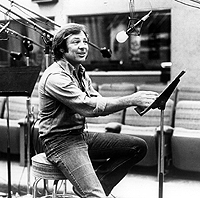 Welker at a mid-'70s recording session before the 4-hour maximum recording rule. Photo by John Findlater. Courtesy of Frank Welker.